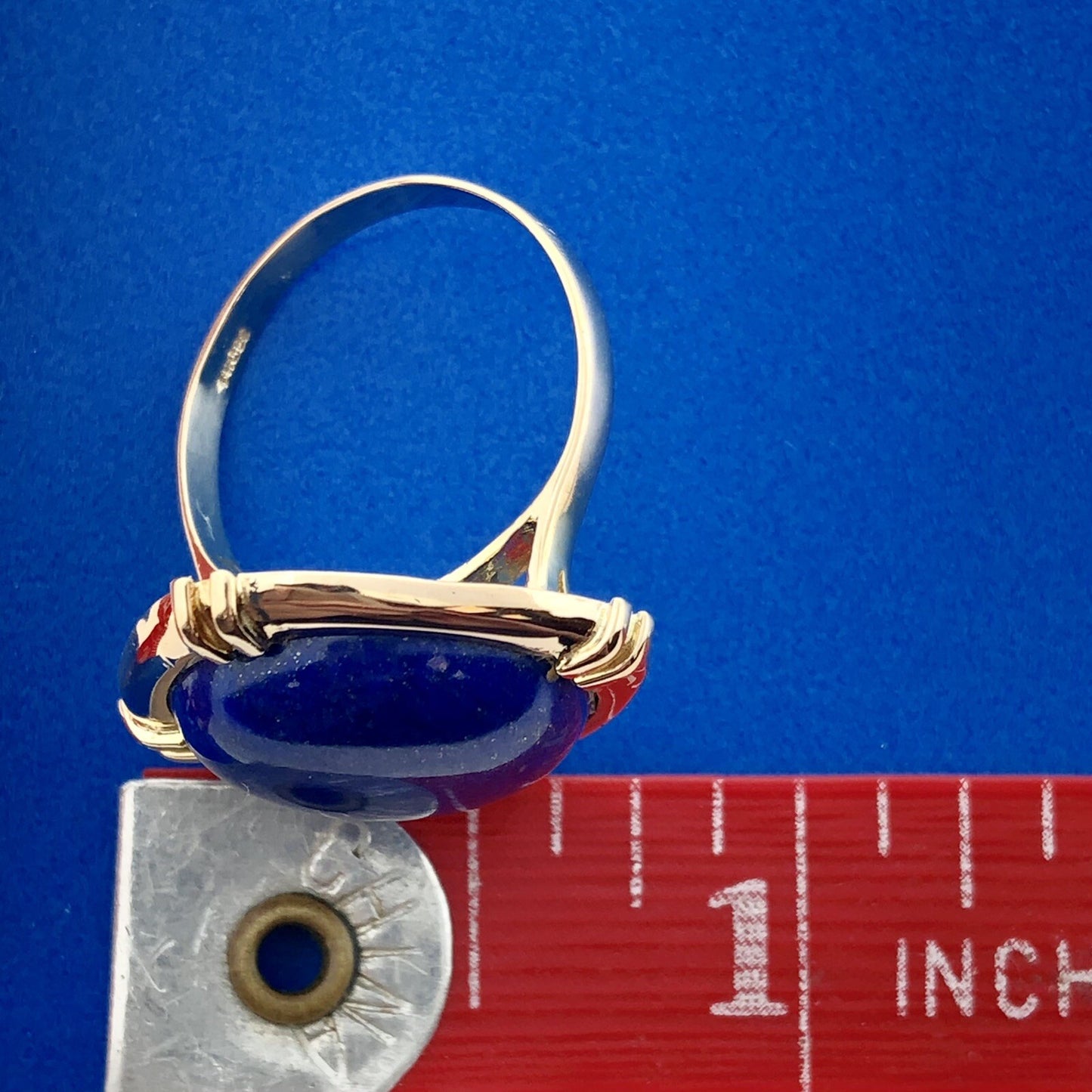 Vintage 14K Yellow Gold Lapis-Lazuli Cabochon Modernist Abstract Cocktail Ring