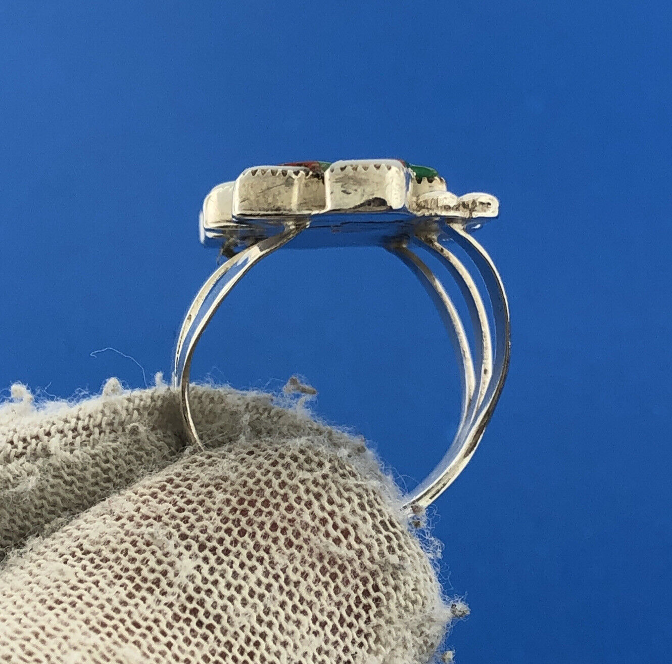 Vintage Native American Unsigned Sterling Silver Multi Stone Inlay Kachina Ring