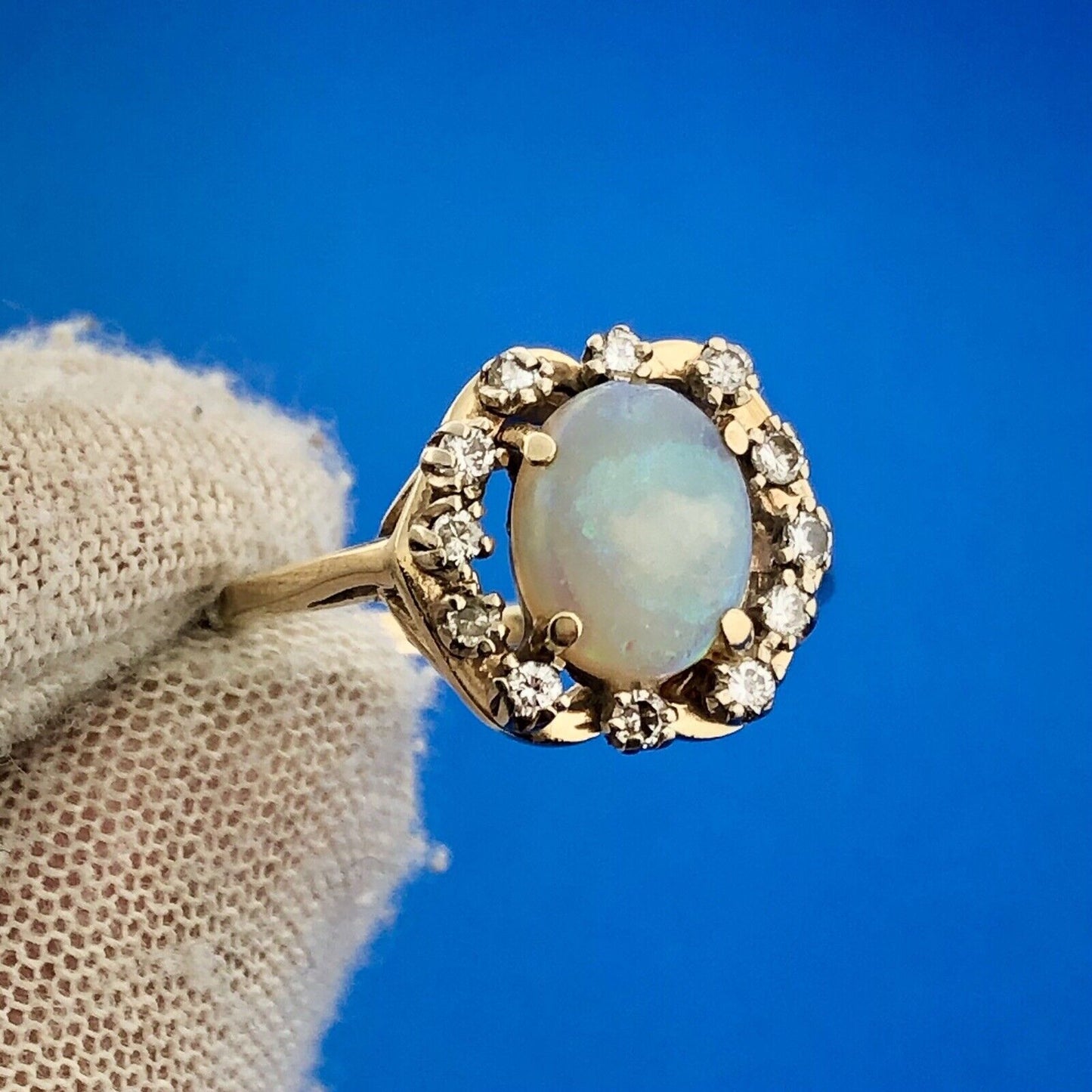 Gorgeous 14k Yellow Gold Cabochon White Light Opal Diamond Halo Ring Size 10.75