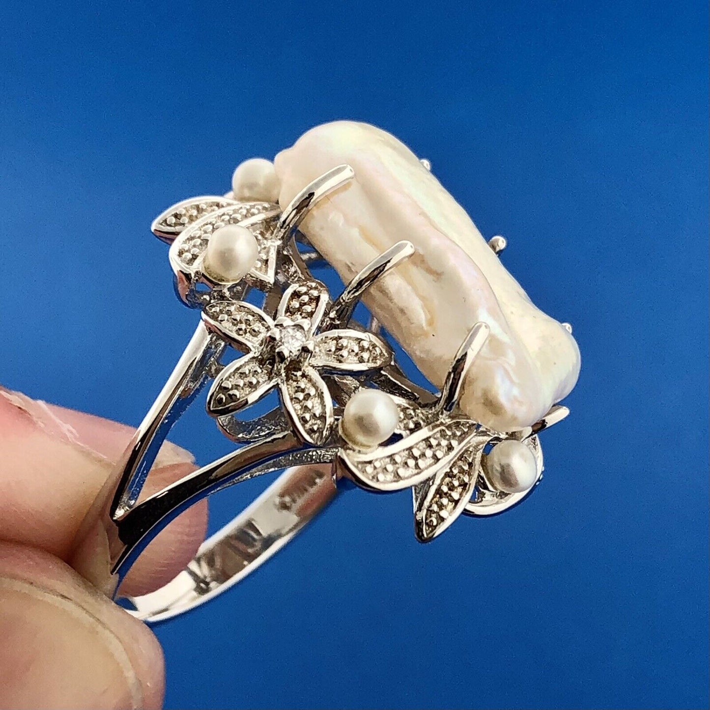 Designer HT 925 Sterling Silver Mother Of Pearl Diamond Pearl Floral Ring