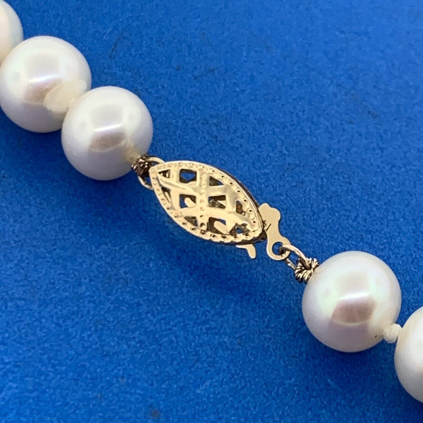 Vintage 14K Yellow Gold 7.25 mm Hand Knotted Pearl Necklace