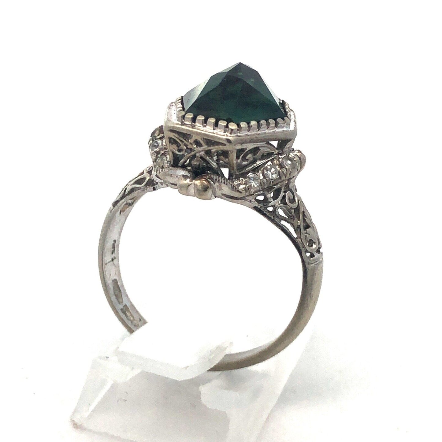 Stunning Art Deco 18K White Gold Hexagon Green Sapphire Statement Cocktail Ring