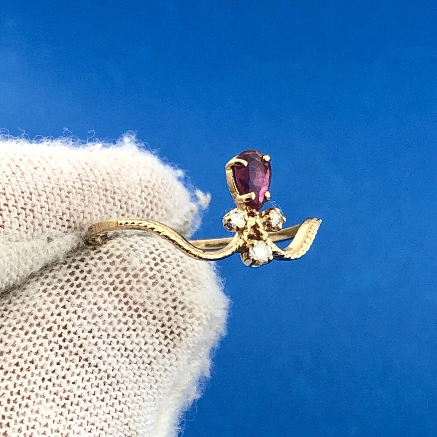 Exquisite 18K Yellow Gold Pear Ruby Diamond Balinese Style July Anniversary Ring