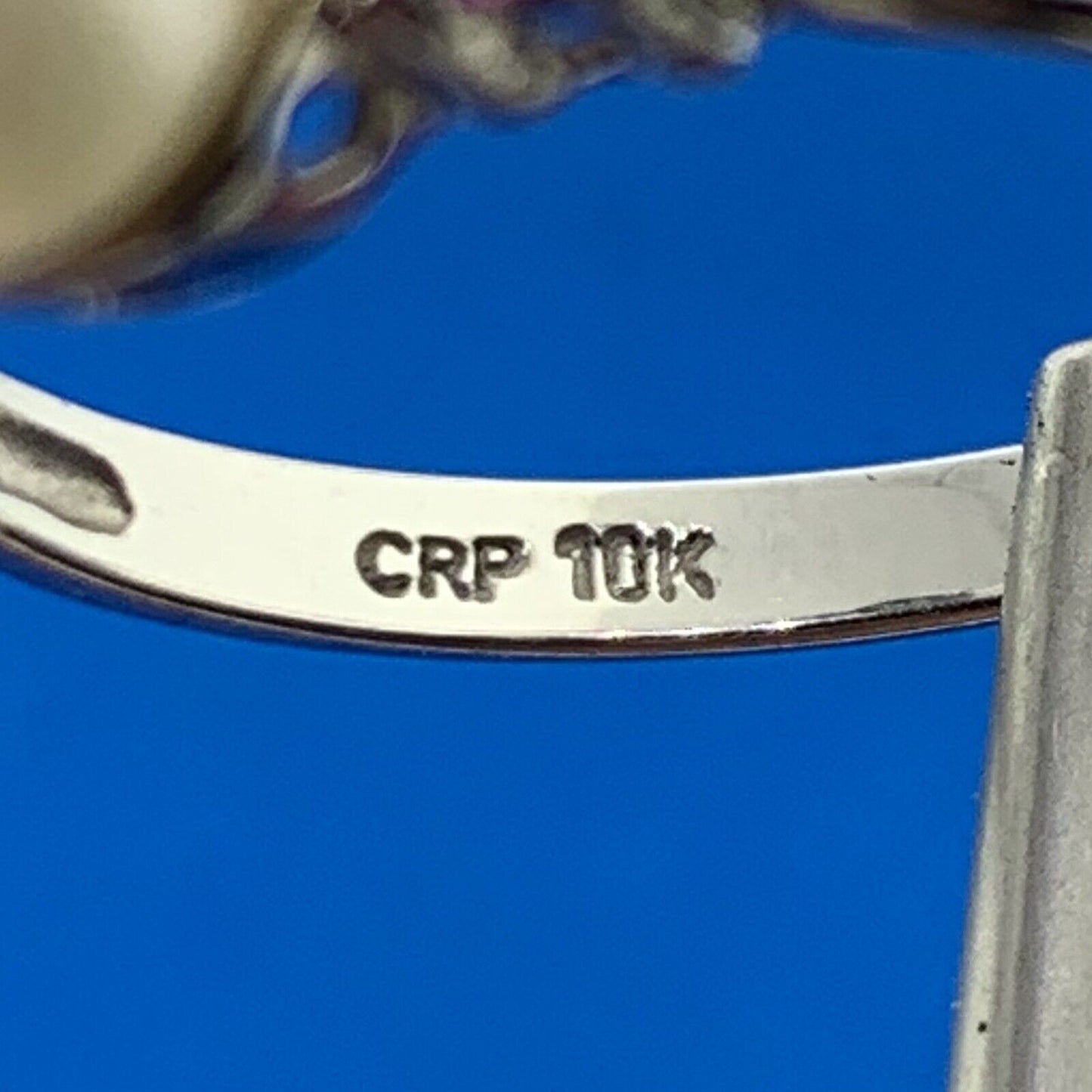 Designer 10K White Gold Pearl Ruby Accented Size 7 Ring