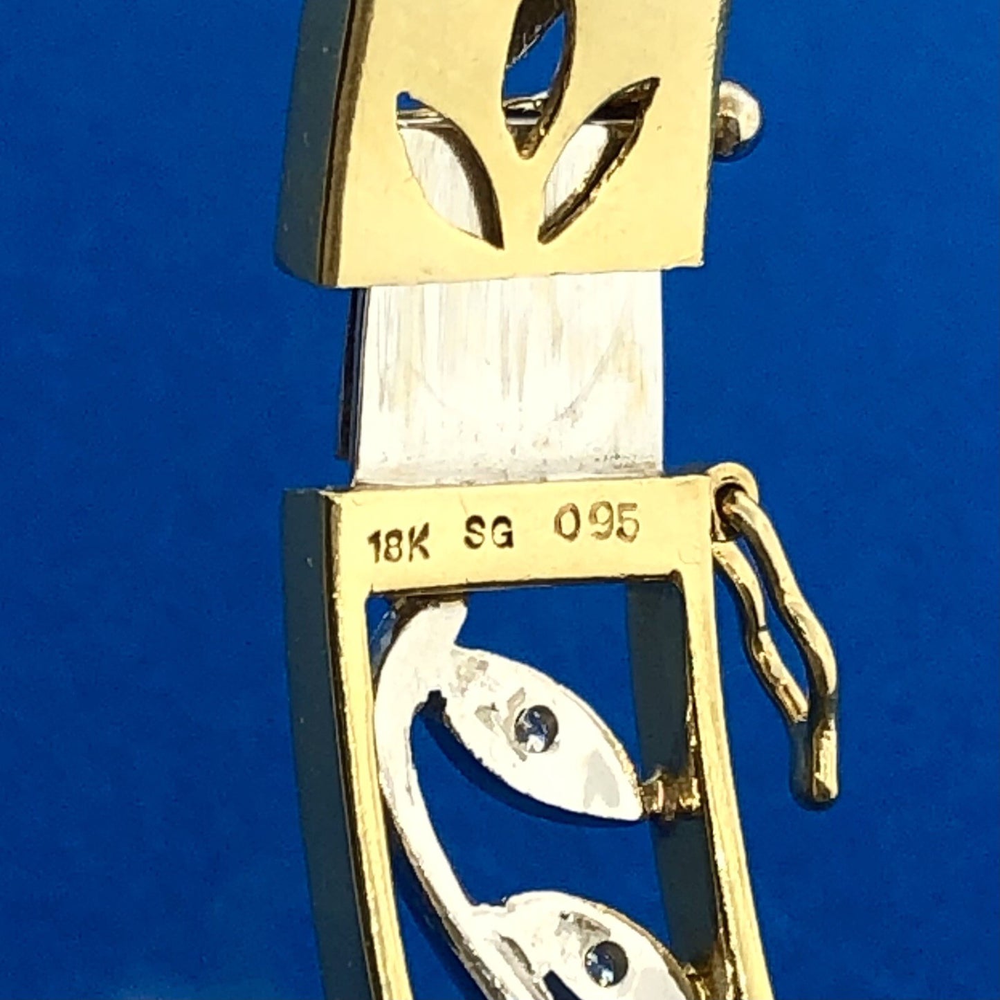 Gorgeous 18k Yellow White Gold Champagne White Diamond Hinged Cuff Bracelet