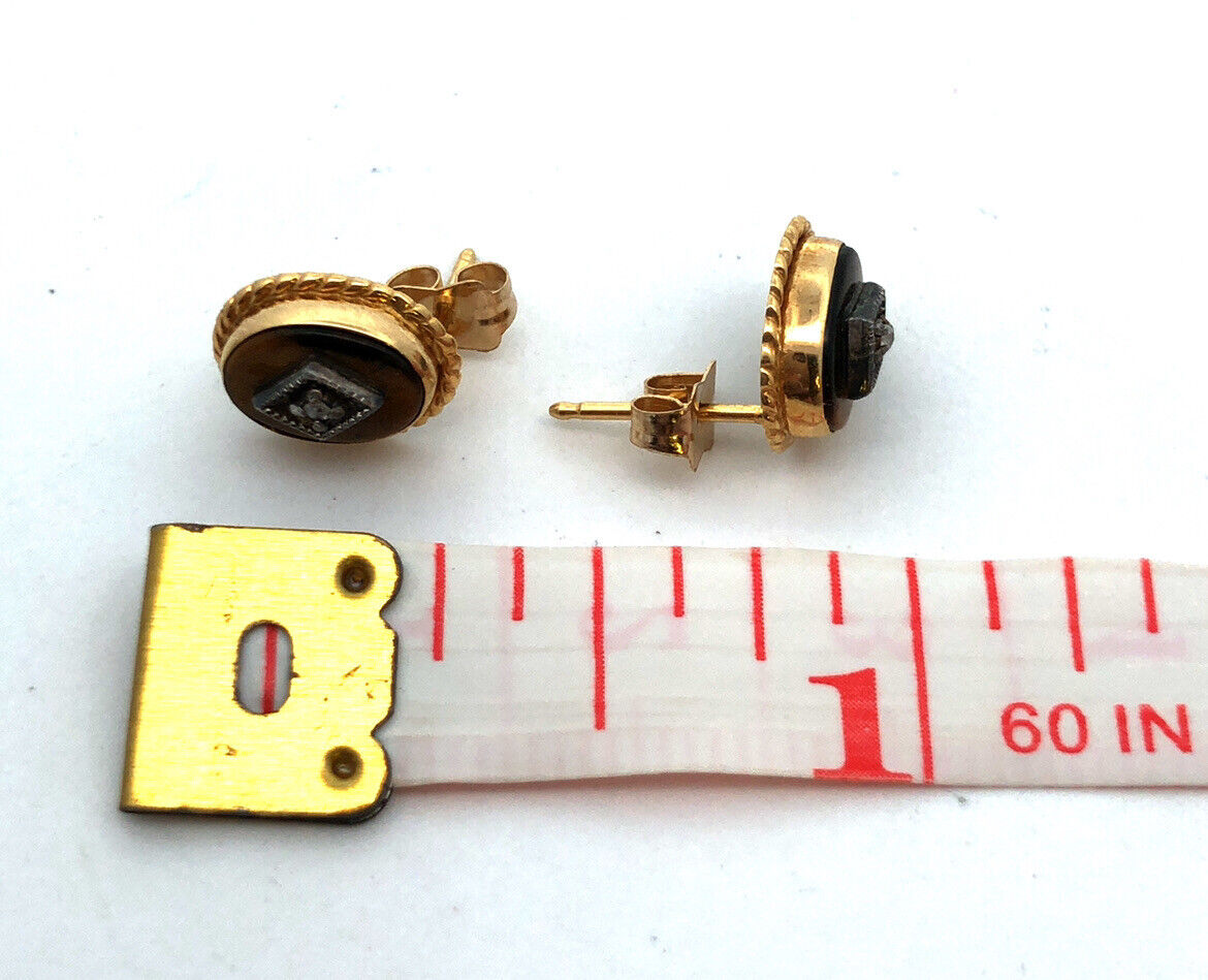 Vintage 14K Yellow Gold Oval Tigers Eye Diamond Accented Stud Earrings