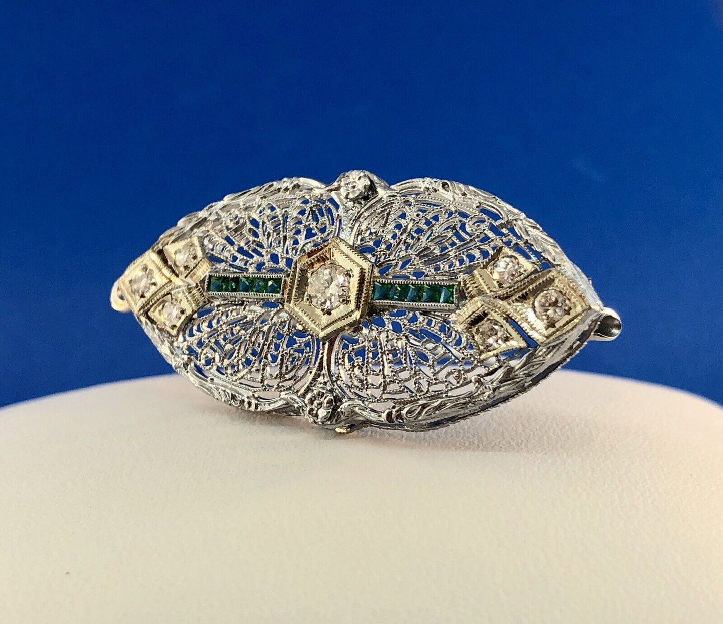 Art Deco 14K White Gold Diamond Emerald Floral Filigree Bar Pin Brooch Pendant