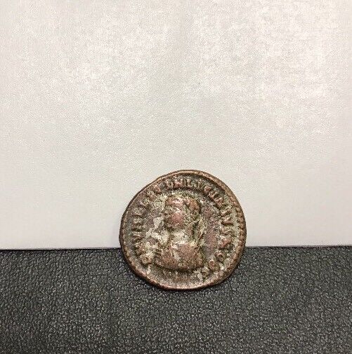 Licinius II A.D. 317-324 Roman AE Bronze Follis Campgate Reverse