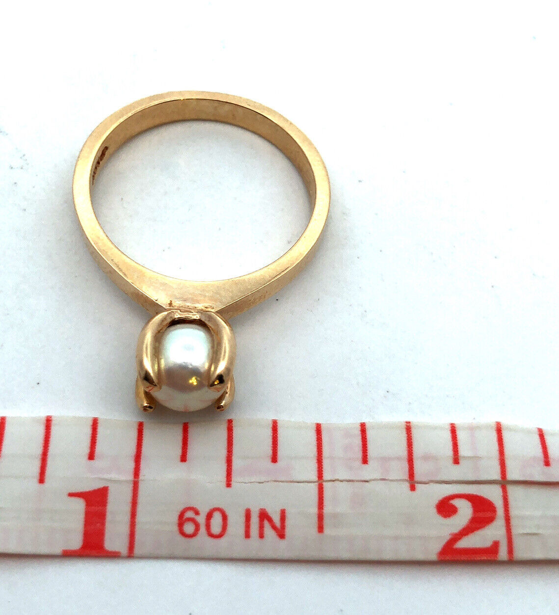 Designer 10K Yellow Gold Pearl Solitaire Size 6.5 Ring