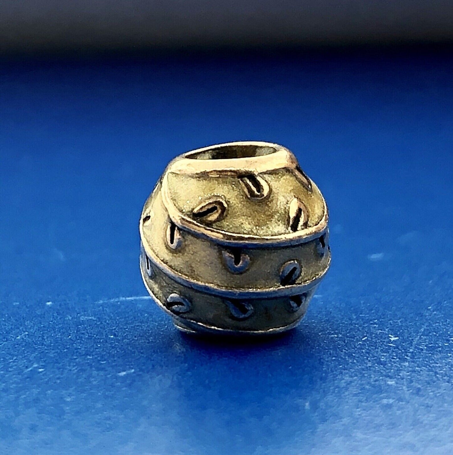 Genuine PANDORA ALE Sterling Silver Beige Enamel Vines Charm 790525EN19 Retired
