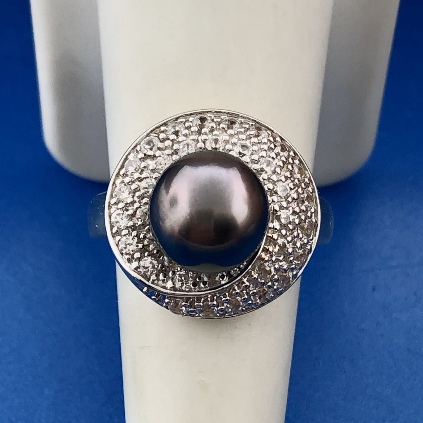 Designer 925 Sterling Silver Two Tone Pearl Solitaire White Topaz Accent Ring
