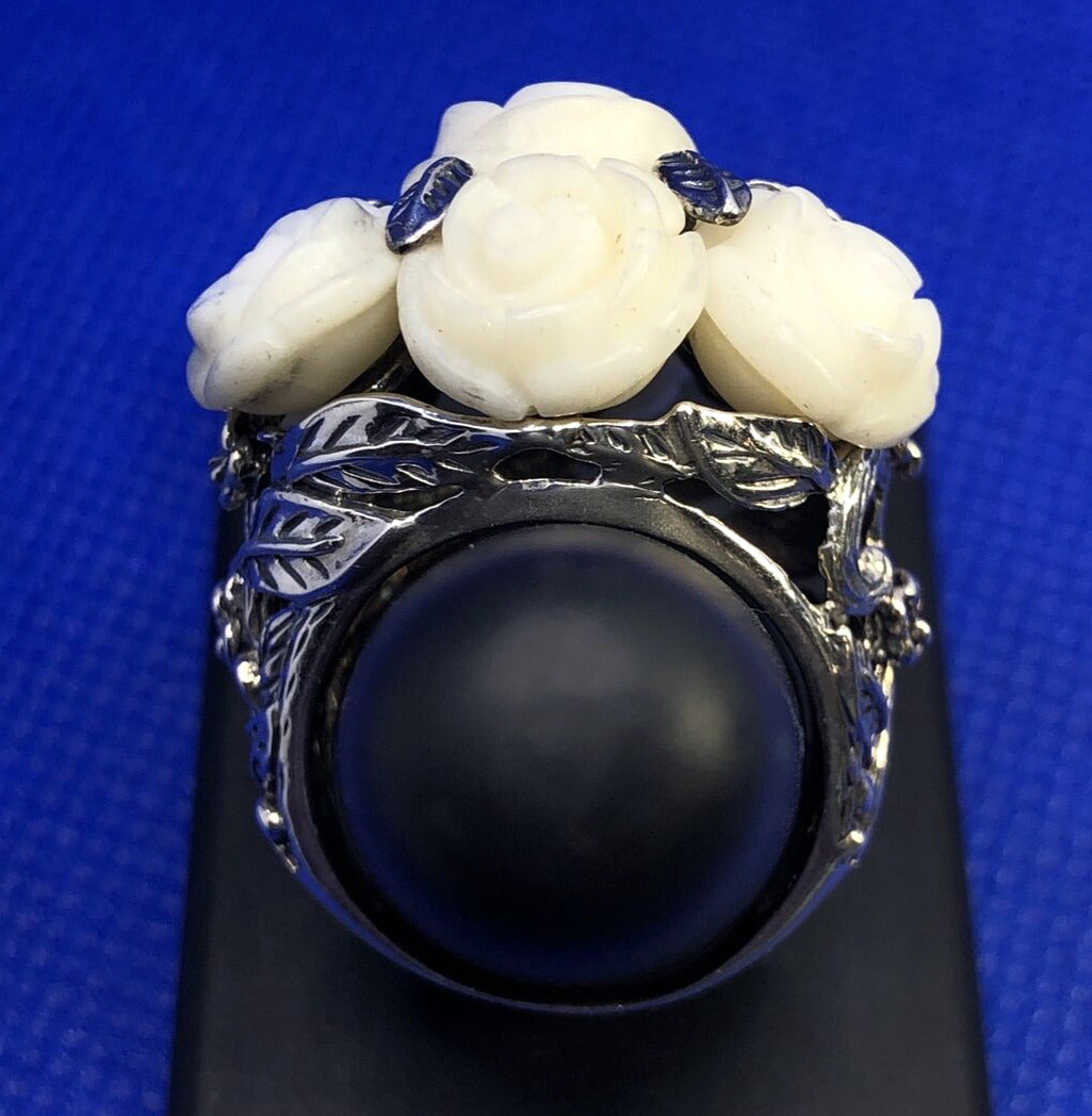 Designer SX 925 Sterling Silver Carved White Resin Rose Bouquet Cocktail Ring