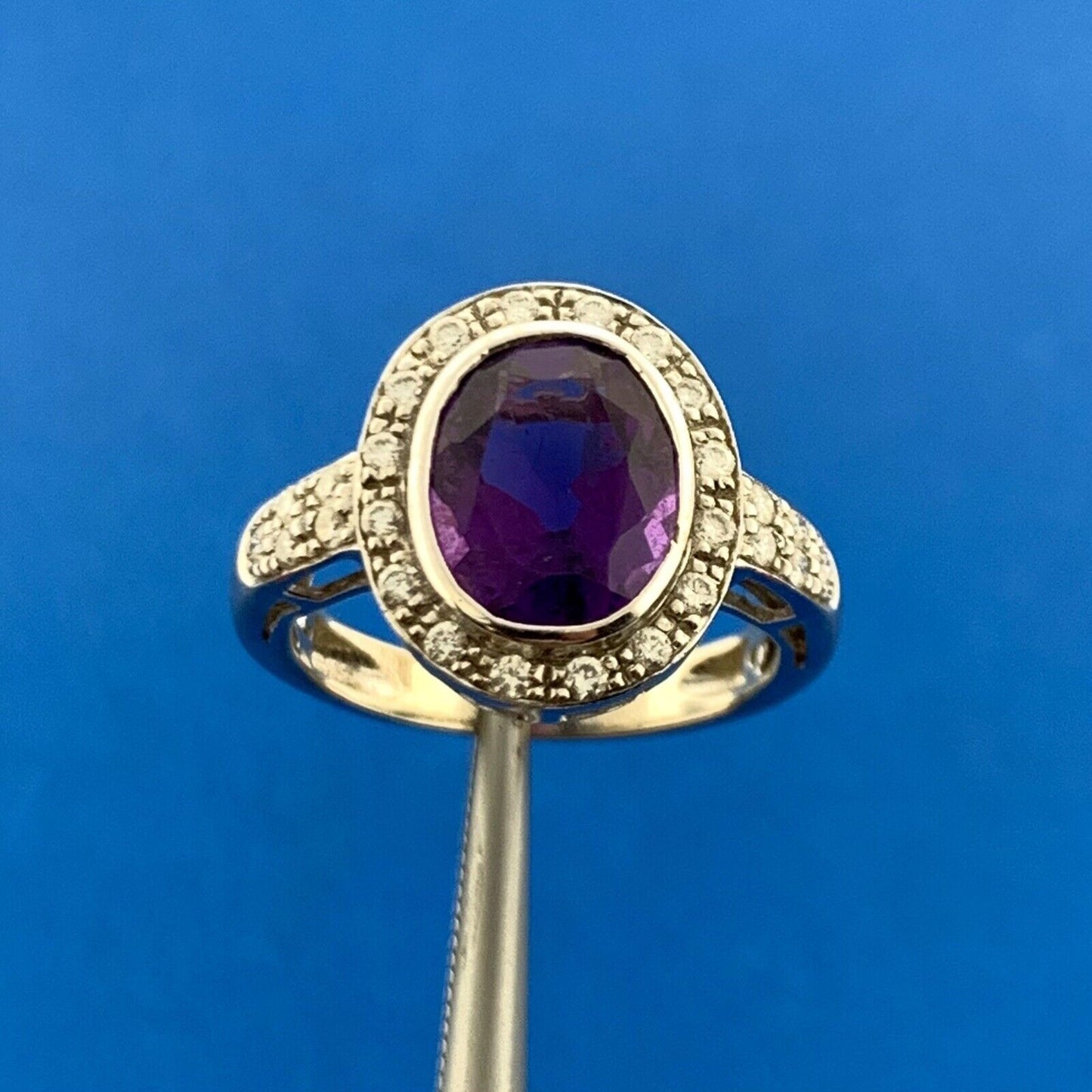 Gorgeous 14k White Gold Oval Purple Amethyst Diamond Halo Accent Ring Size 4.75