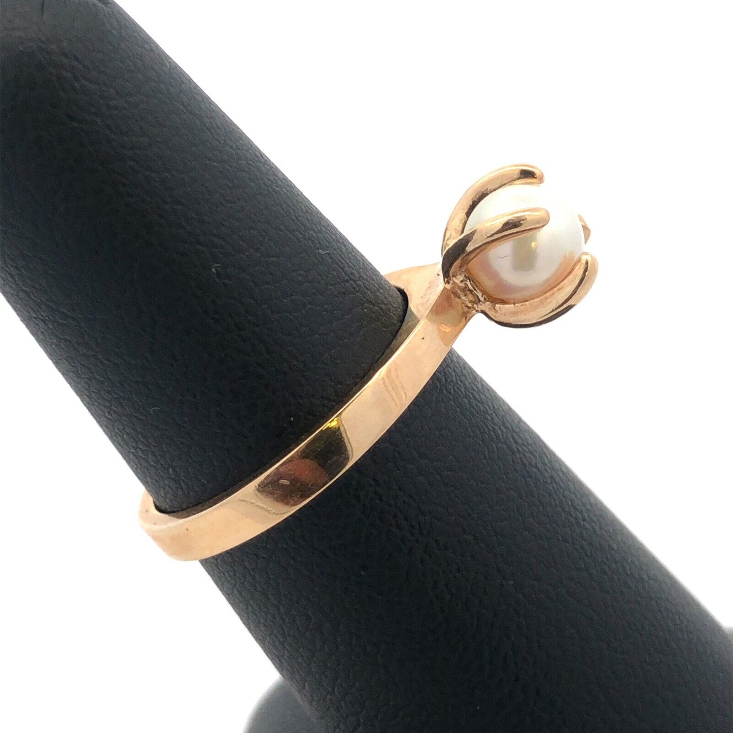 Designer 10K Yellow Gold Pearl Solitaire Size 6.5 Ring