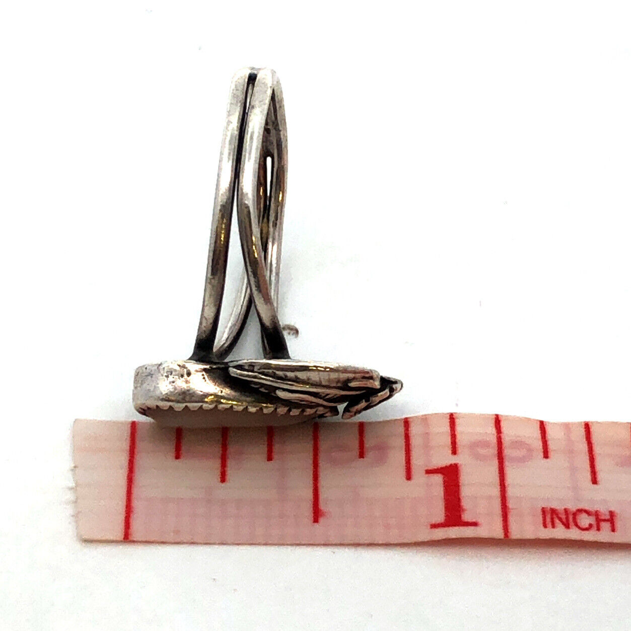 Native American 925 Sterling Silver Oval Mother of Pearl Floral Nature Ring