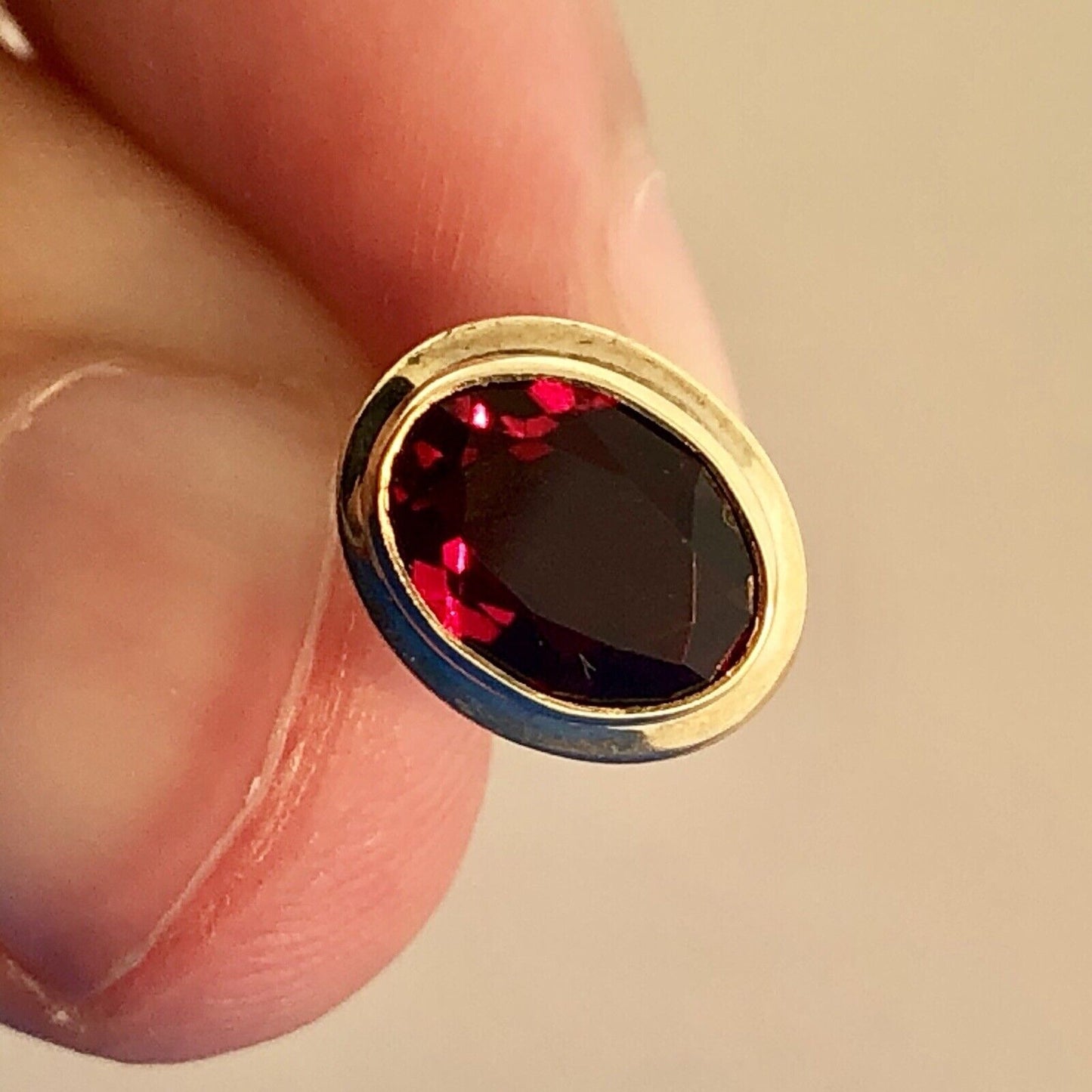 Estate 10K Yellow Gold Oval Garnet January Anniversary Occasion Stud Earrings