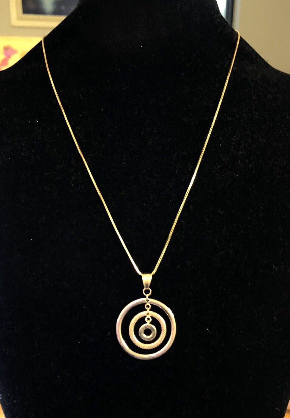 Estate ZRW Italy 14K Yellow White Gold Modernist Infinity Triple Circle Necklace
