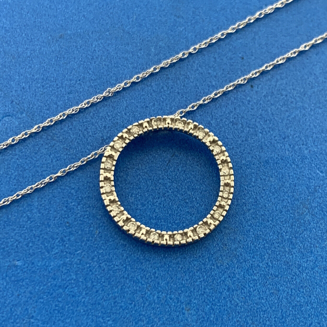Designer 10K White Gold Diamond Infinity Eternity Circle Anniversary Necklace