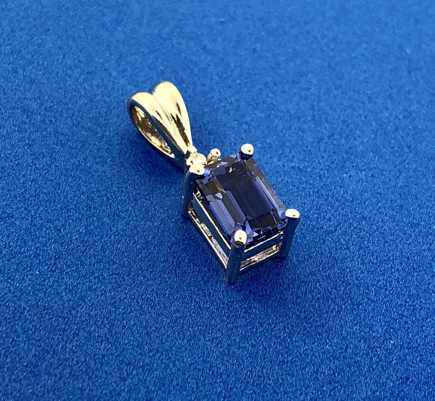 Designer 14K White Gold Sapphire Diamond September Sweetheart Occasion Pendant