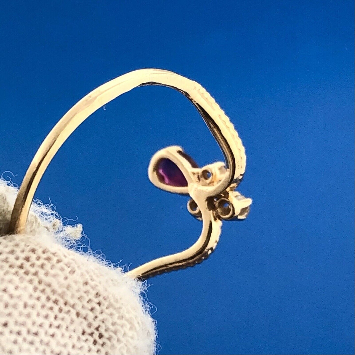 Exquisite 18K Yellow Gold Pear Ruby Diamond Balinese Style July Anniversary Ring