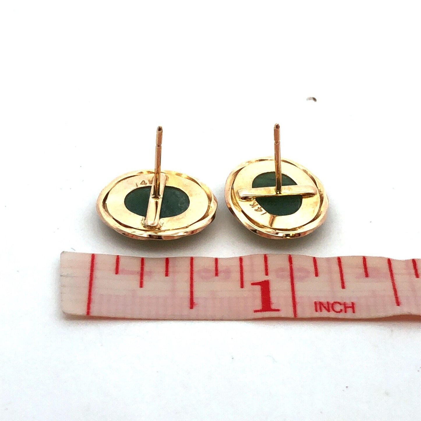 Estate 14K Yellow Gold Oval Green Jade Cabochon Ribbed Bezel Stud Earrings