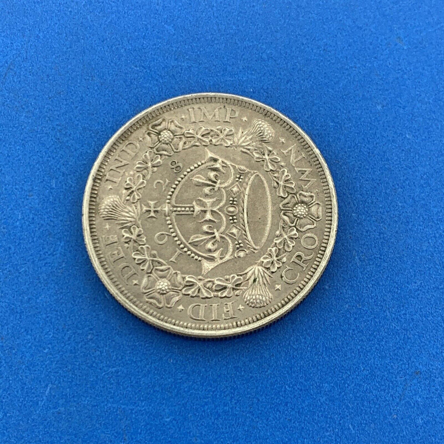 1928 British 1 Crown George V Wreath Crown 50% Silver Better Key Date Coin