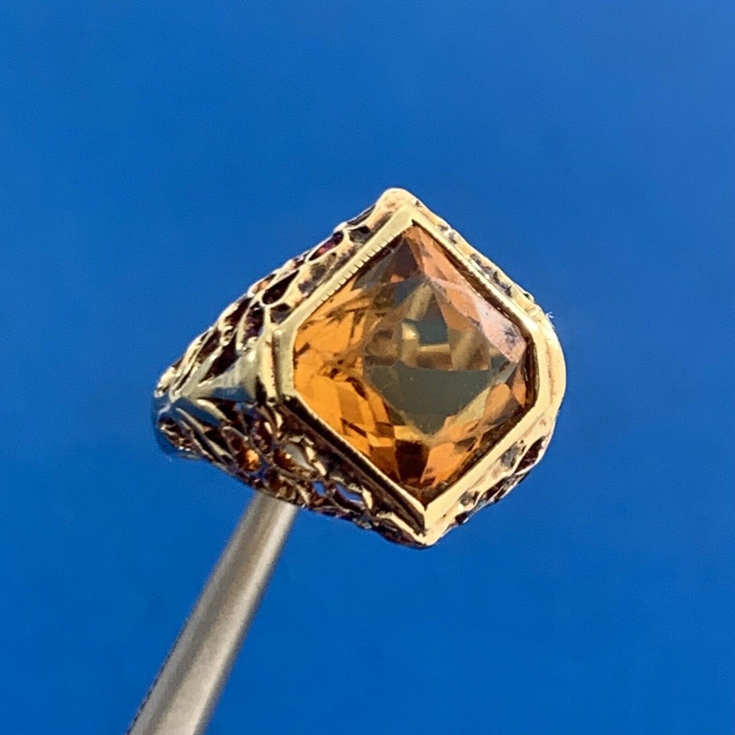Vintage 14K Yellow Gold Square Cognac Citrine Heart Scroll Cocktail Ring
