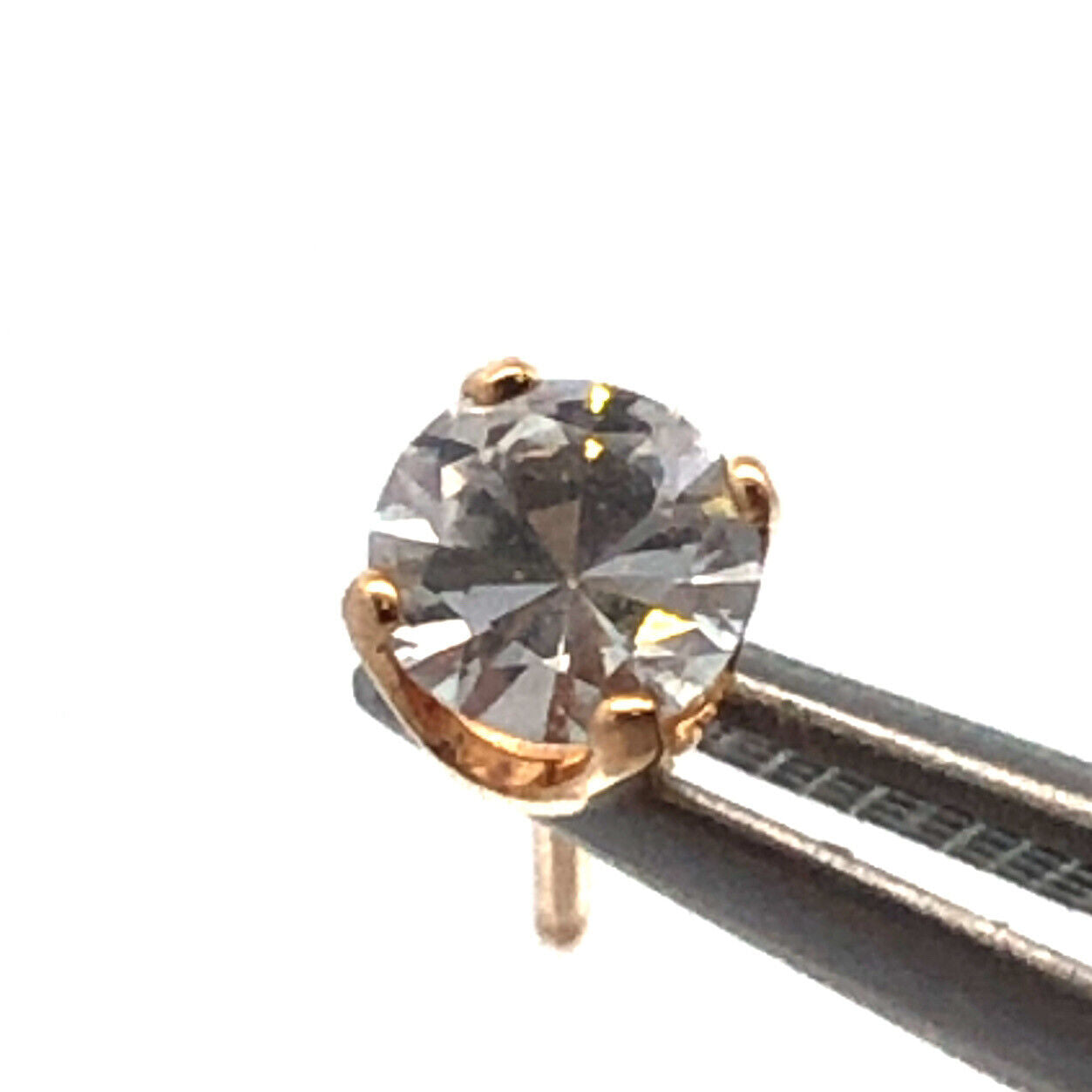 Gorgeous 14k Yellow Gold Round Cut White Topaz Stud Earrings