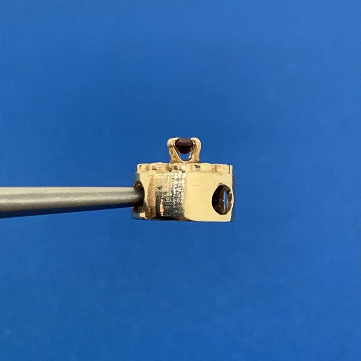 Vintage 10K Yellow Gold Round Garnet Textured Slide Bracelet Charm