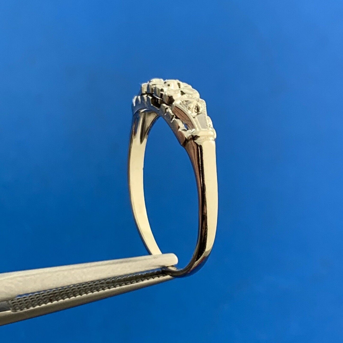 Vintage 14K White Gold Flower Design Wedding Anniversary Band Ring