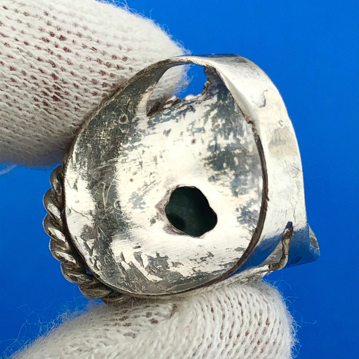 Native American Artisan 925 Sterling Silver Floral Carved Malachite Finger Ring