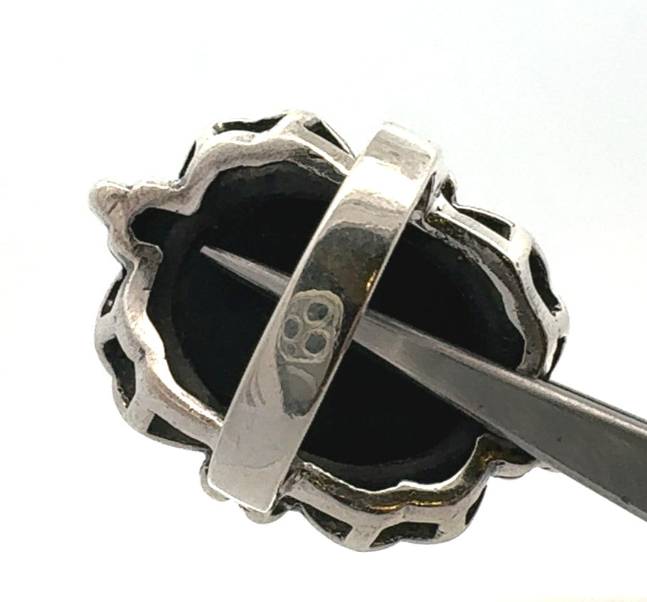 Designer TH Sterling Silver Oval Black Onyx Carved Mother of Pearl Cameo Ring