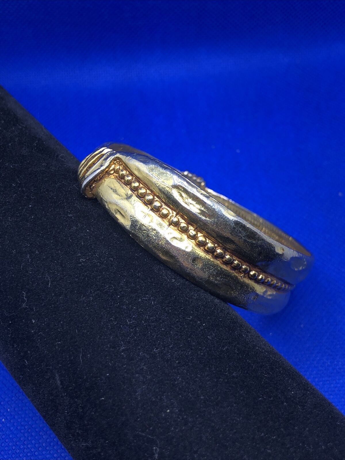 Vintage Runway Ready Gold Tone Textured Cuff Bracelet Clip-On Earrings 3 Pc Set