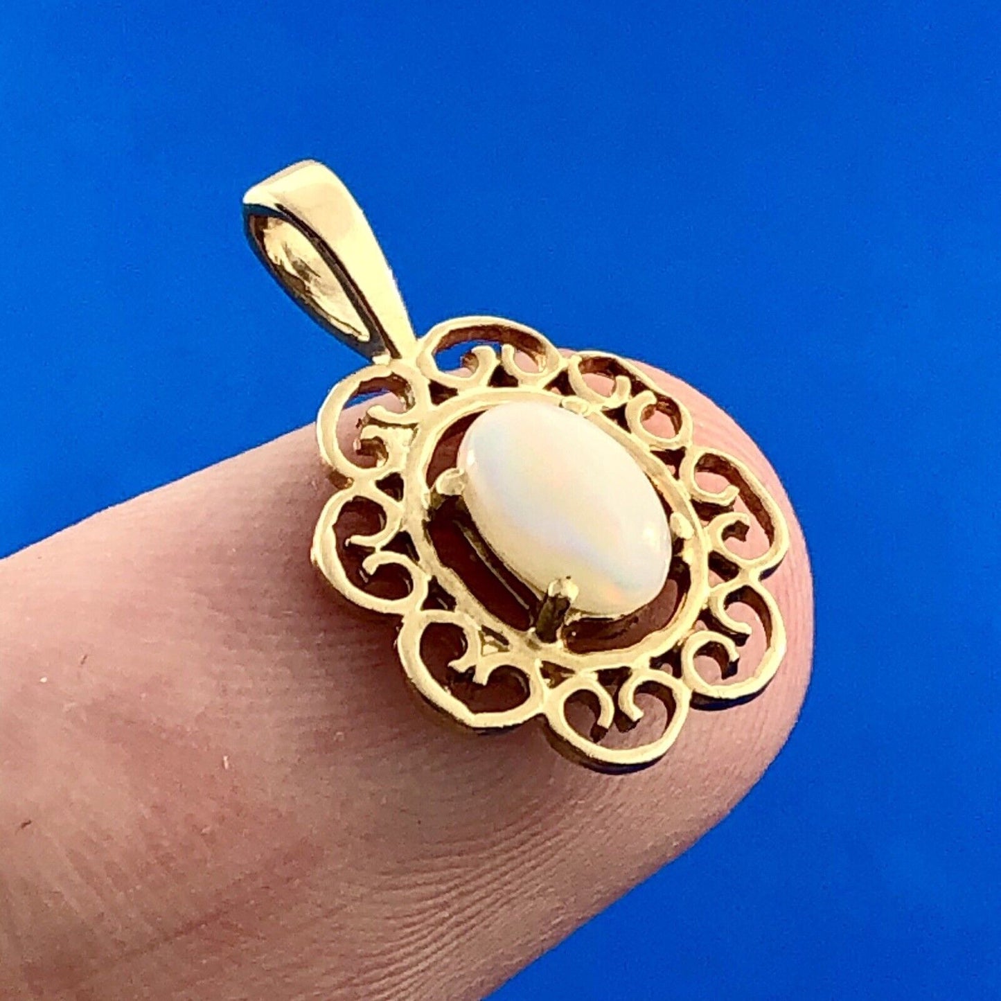 Vintage 10K Yellow Gold Oval Opal Filigree Open Scroll Petite Pendant