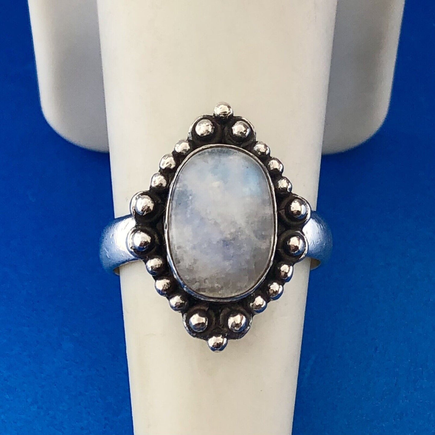 Estate 925 Sterling Silver Oval Moonstone Cabochon Beaded Style Ring