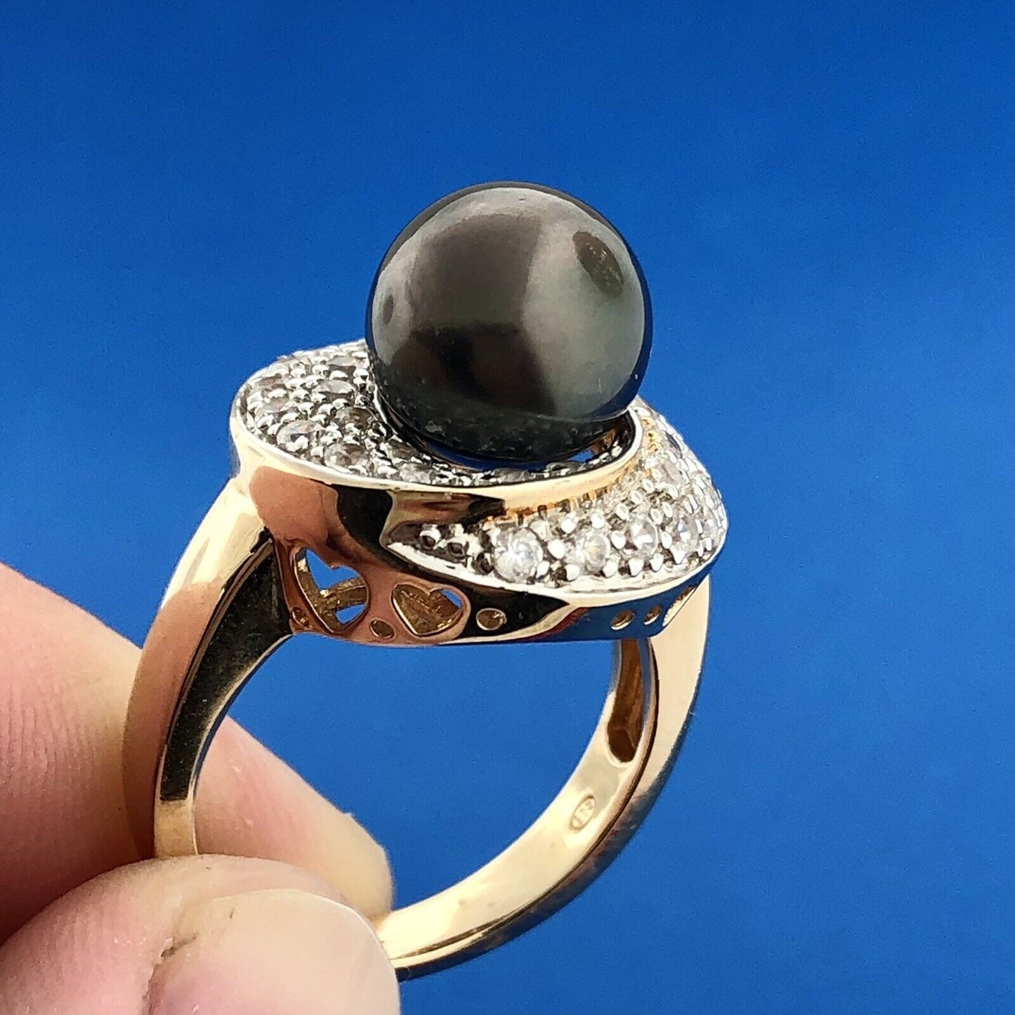 Designer 925 Sterling Silver Two Tone Pearl Solitaire White Topaz Accent Ring