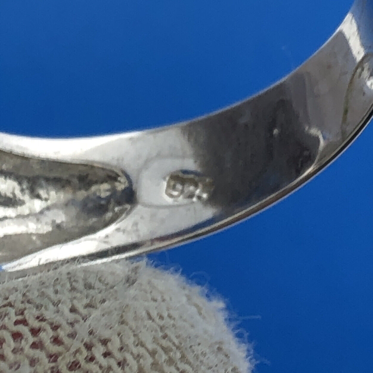 Stunning 925 Sterling Silver Chartreuse Amethyst Cubic Zirconia Modenist Ring