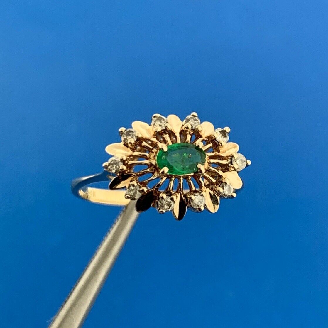 Vintage 14K Yellow Gold Oval Emerald Diamond Starburst Halo May Anniversary Ring
