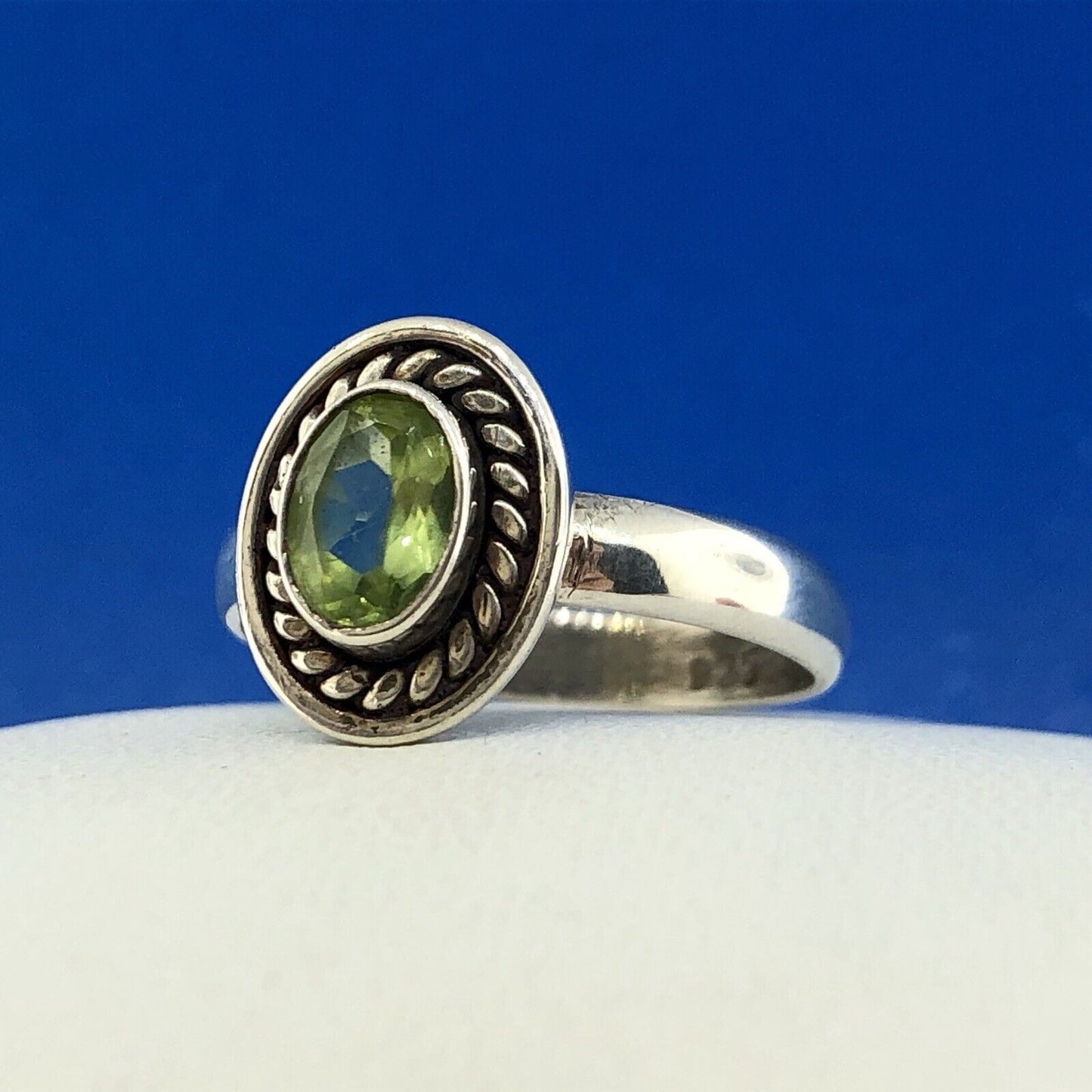 Retro Sterling Silver 925 Oval Peridot August Anniversary Birthstone Ring
