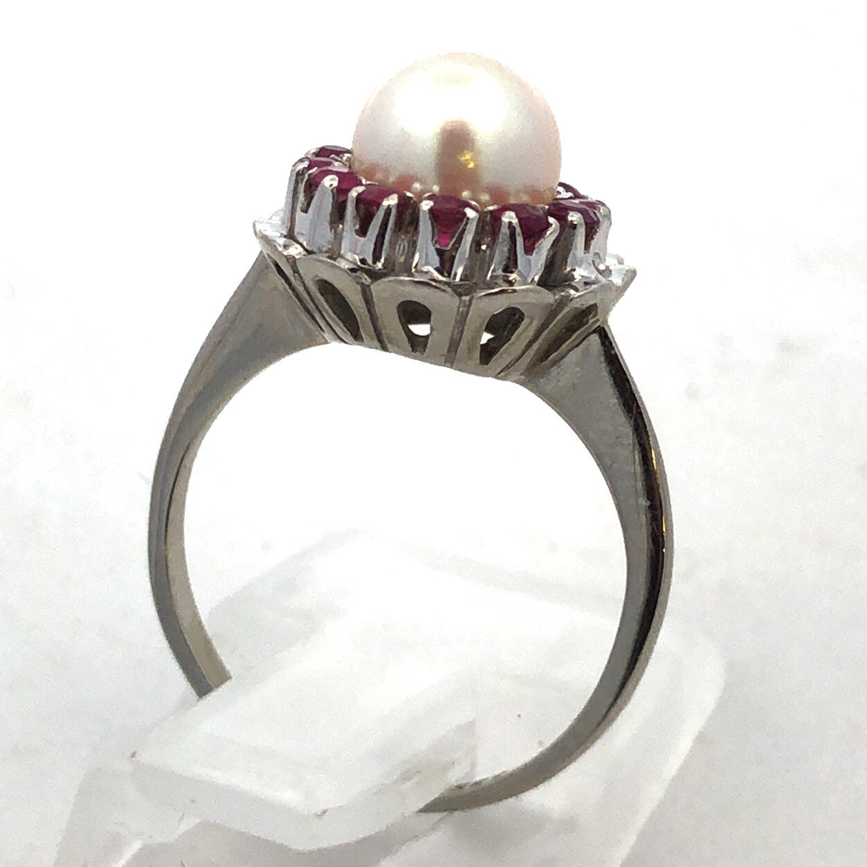 Gorgeous 14k White Gold Floral Round Cut Ruby Halo Pearl Ring SIze 4.25
