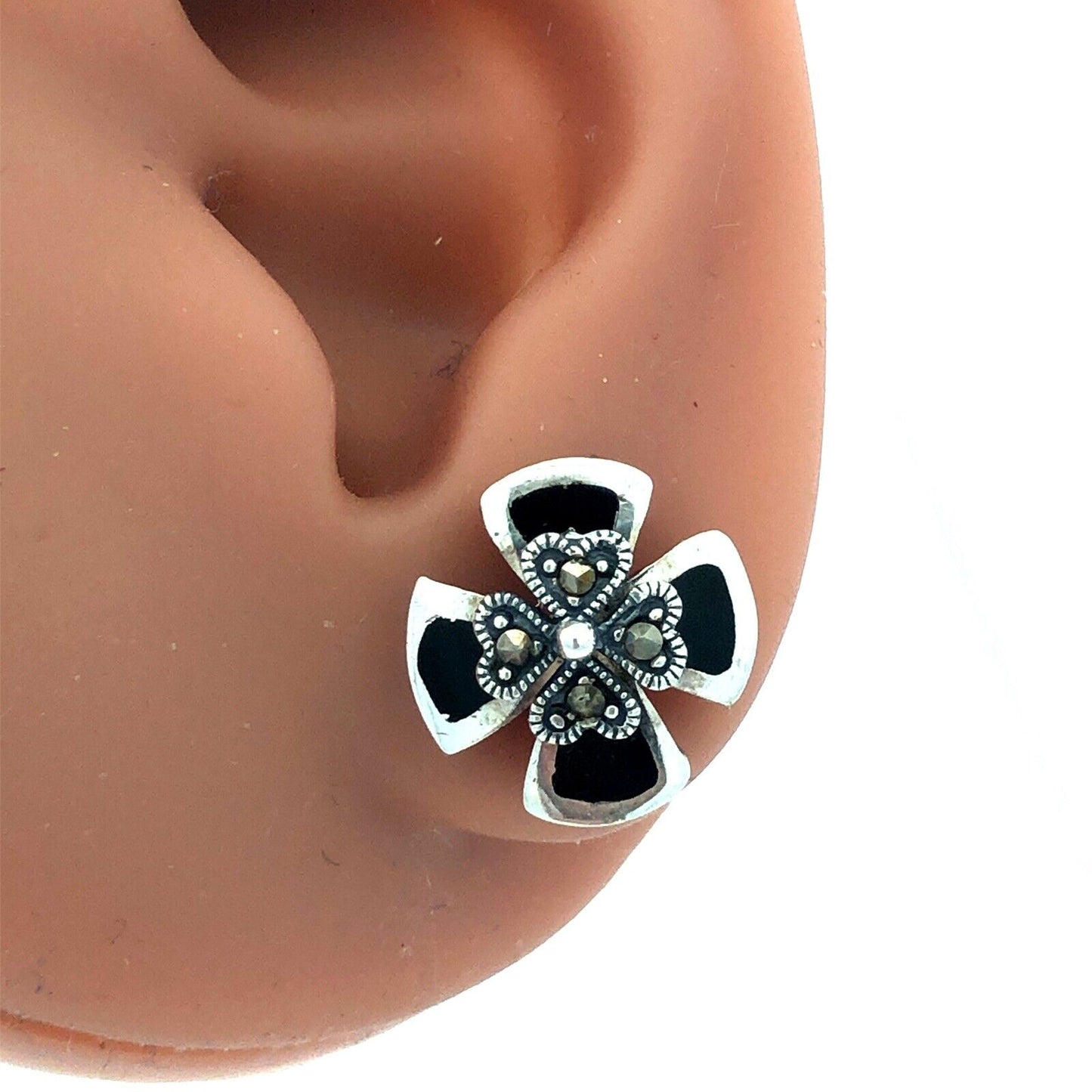 Estate Sterling Silver Black Onyx Inlay Marcasite 4 Leaf Clover Stud Earrings