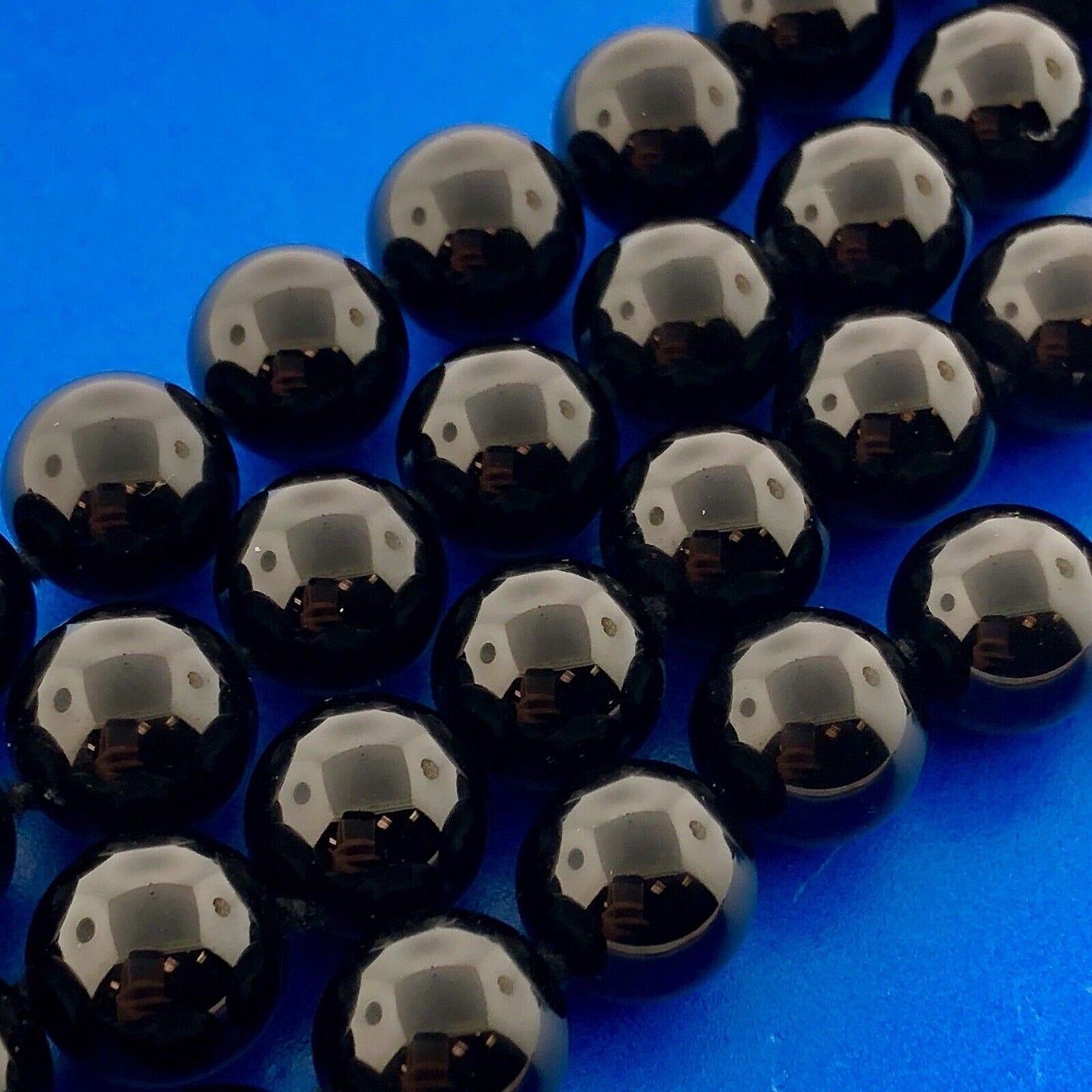 14K Yellow Gold Black Onyx Bead Mother Of Pearl Black White Modernist Necklace