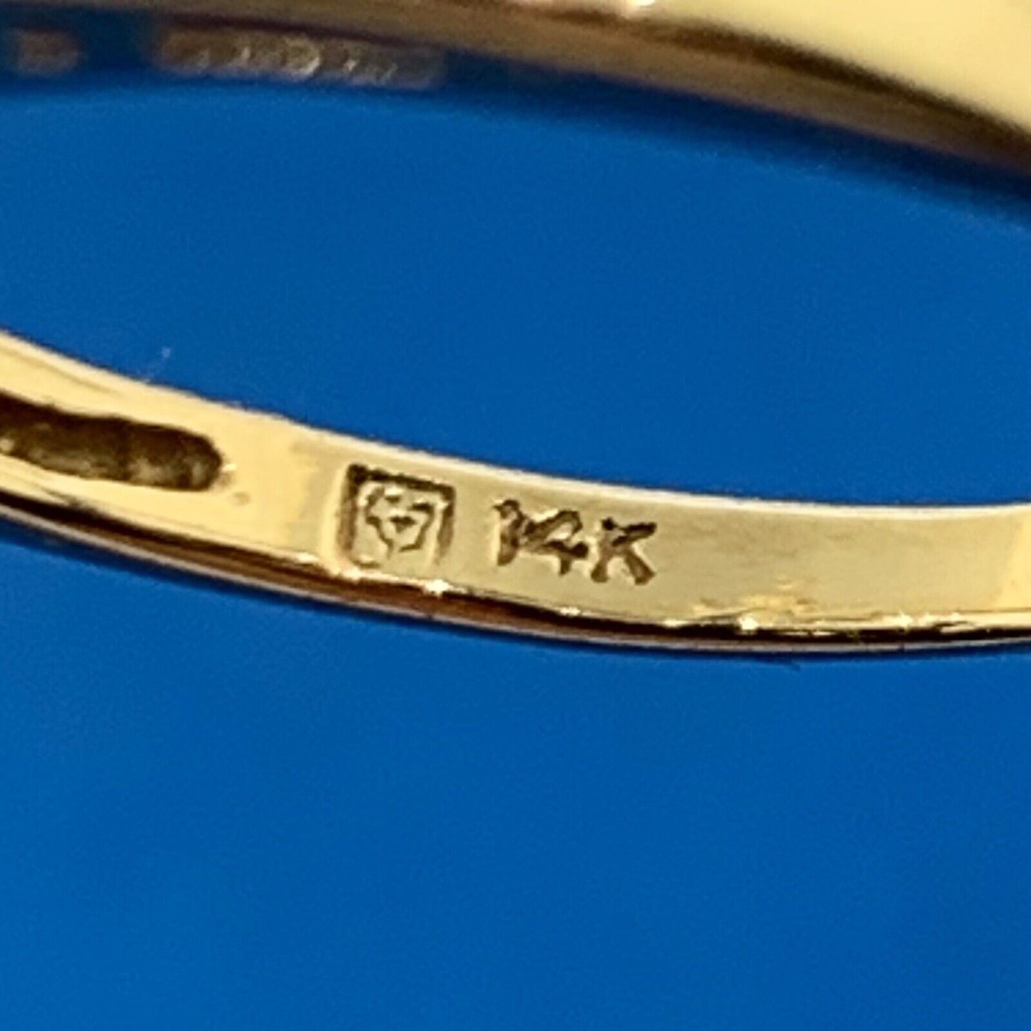 Designer 14K Yellow Gold Oval Aquamarine Solitaire Ring