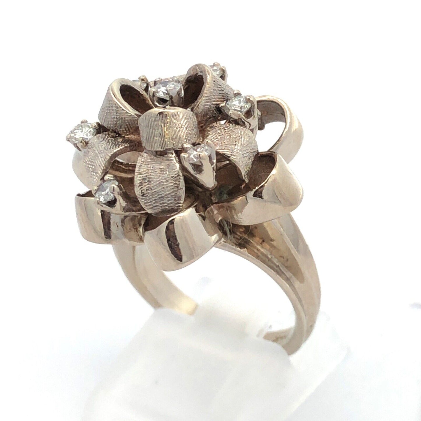 Vintage 14K White Gold Diamond Floral Polished Florentine Ribbon Statement Ring