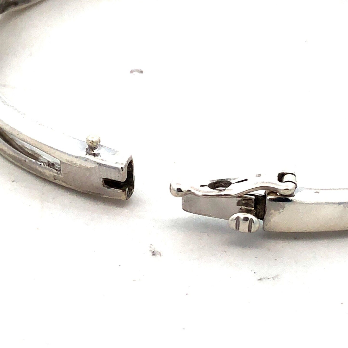 Designer ZEI 925 Sterling Silver Diamond Braided Infinity Hinged Bangle Bracelet