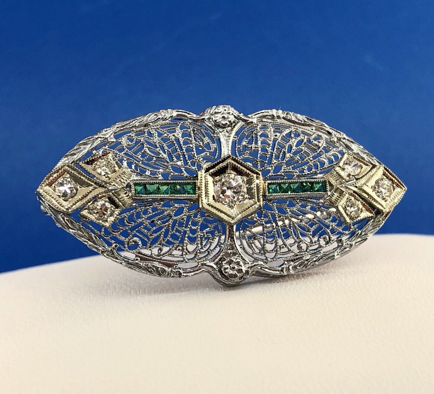 Art Deco 14K White Gold Diamond Emerald Floral Filigree Bar Pin Brooch Pendant