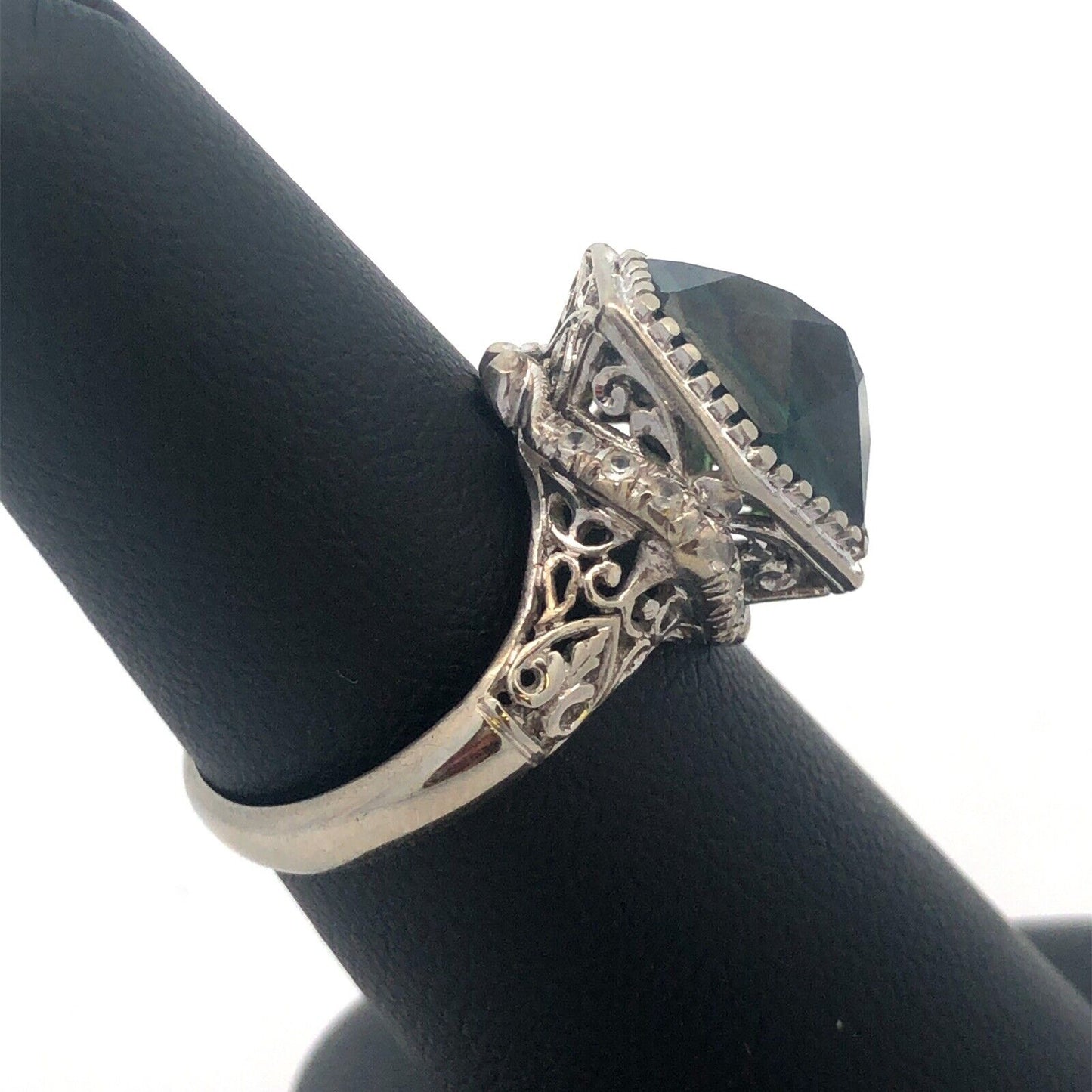 Stunning Art Deco 18K White Gold Hexagon Green Sapphire Statement Cocktail Ring