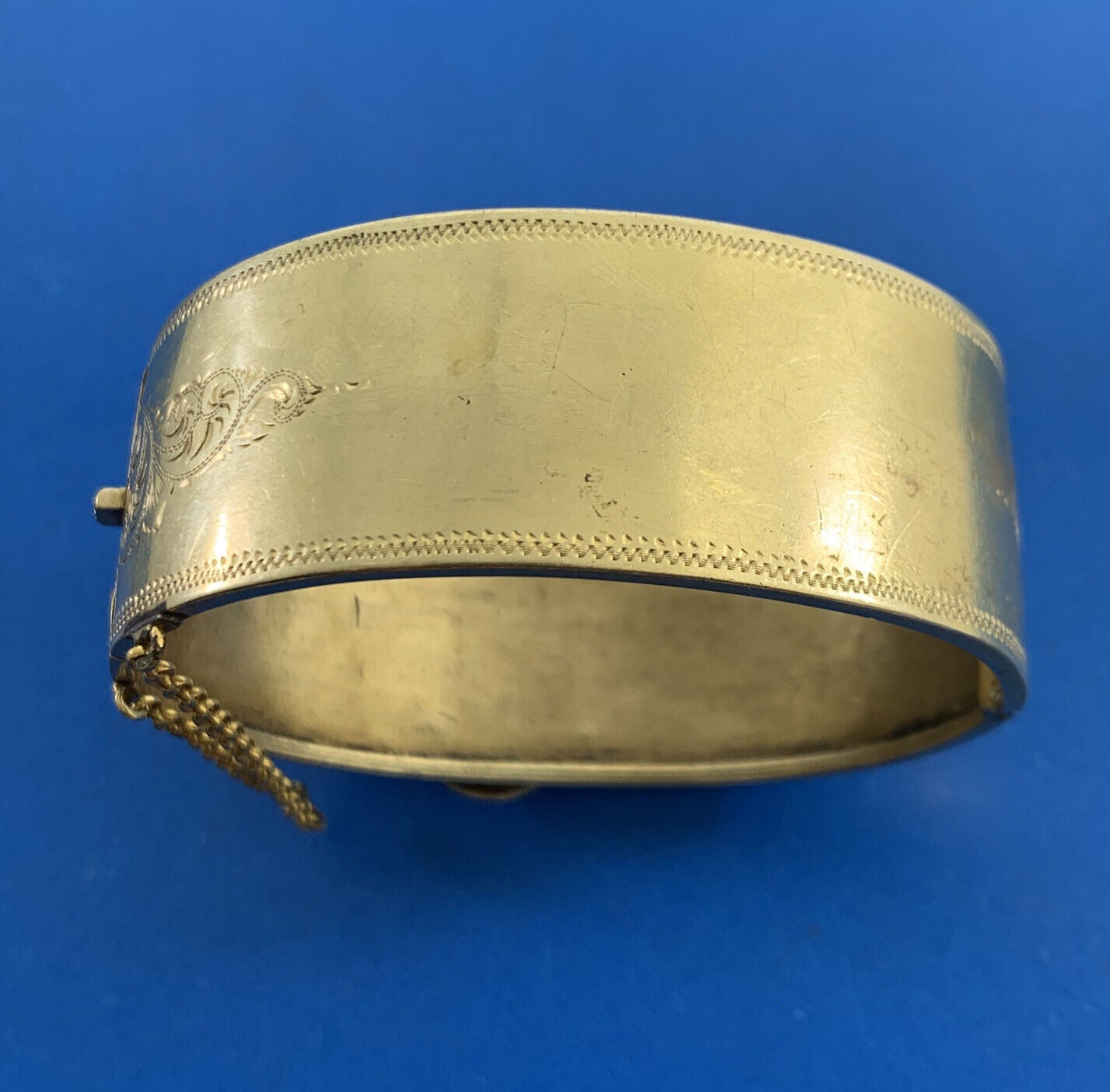 Vintage 925 Sterling Silver Vermeil Floral Scroll Buckle Hinged Cuff Bracelet
