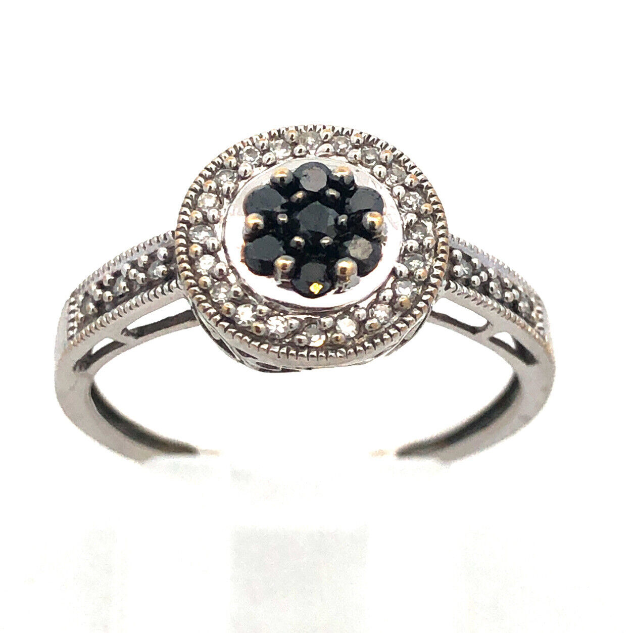 Gorgeous 10k White Gold Black Diamond Cluster White Diamond Accent Ring Size 8