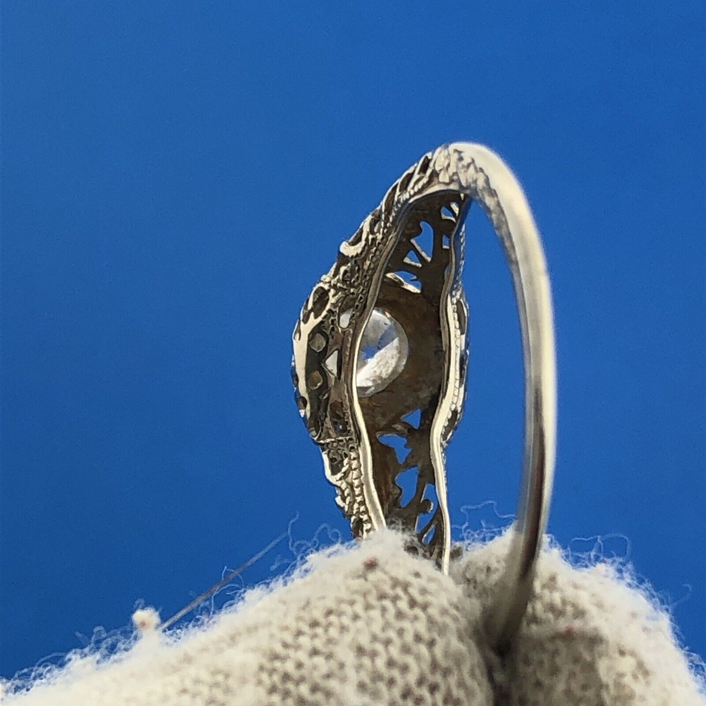 Gorgeous 14k White Gold Sparkling CZ Openwork Filigree Ring Size 5.75